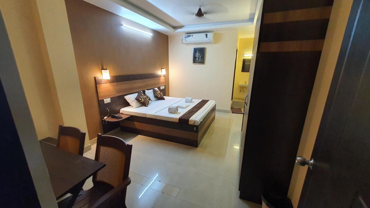 Hotel S4 Residency Chennai Zewnętrze zdjęcie