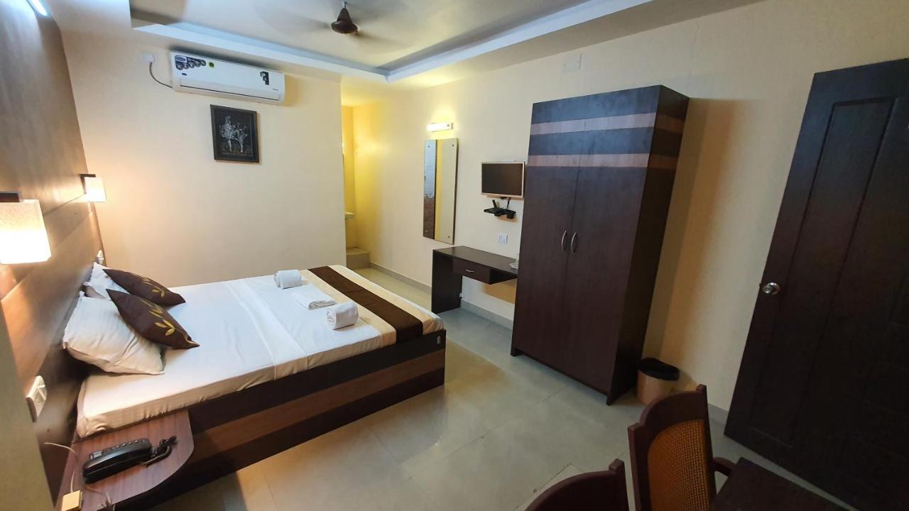 Hotel S4 Residency Chennai Zewnętrze zdjęcie