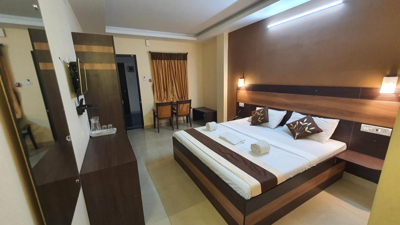 Hotel S4 Residency Chennai Zewnętrze zdjęcie
