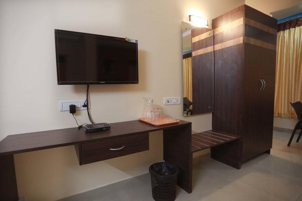 Hotel S4 Residency Chennai Zewnętrze zdjęcie